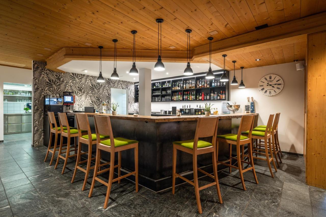 Hotel Alpina Schiers Eksteriør billede